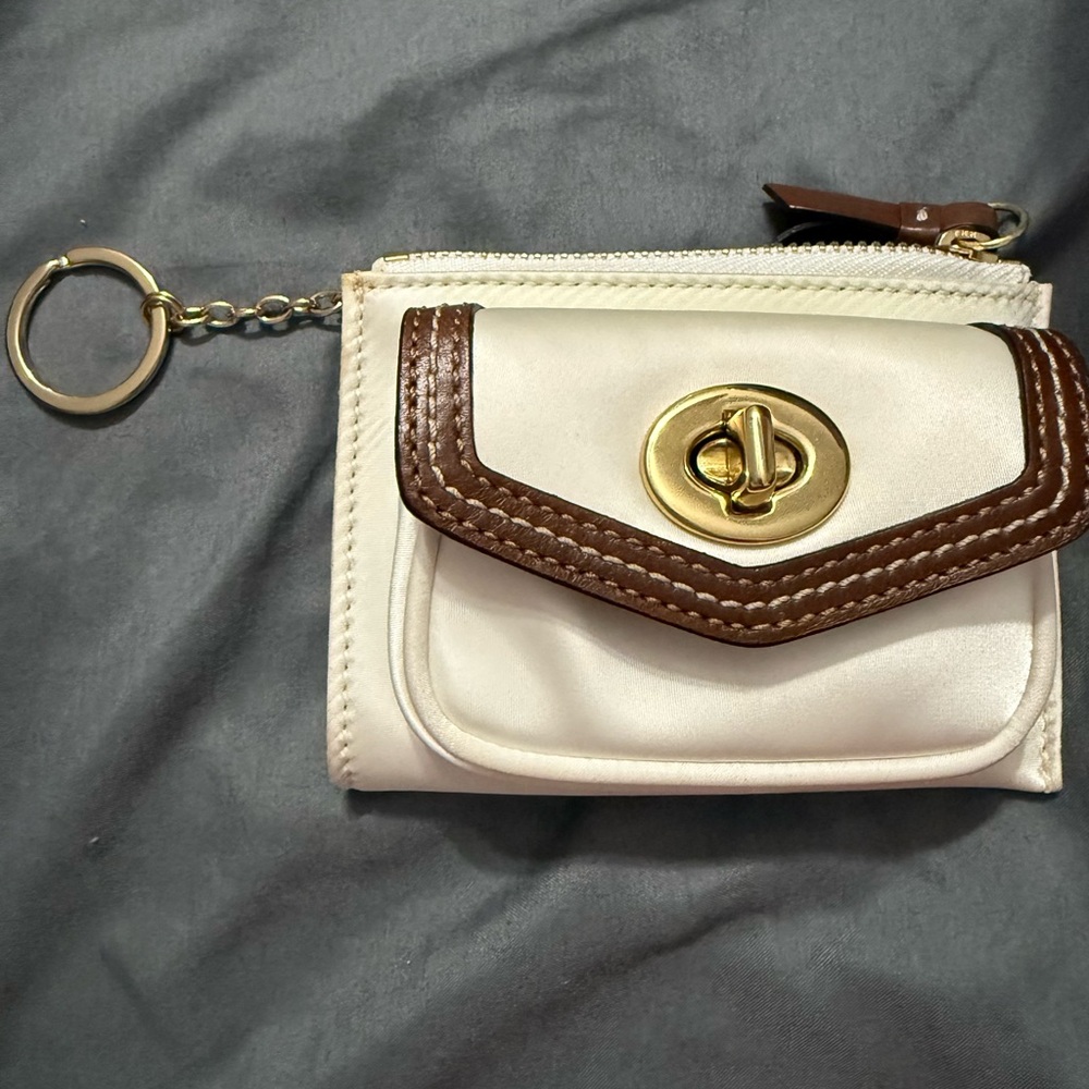 Coach wallet Turnlock